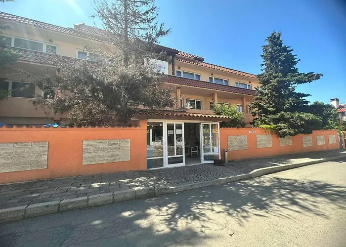 Hotel Lozenets Resort Hotel